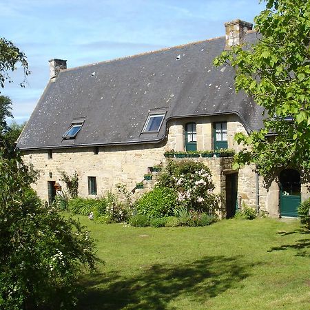 Les Chaumieres De Kerimel Bed & Breakfast Ploemel Exterior photo